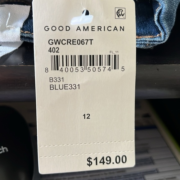 Good American Jean.  Good Waist Crop, skinny high rise jean with flat tummy tech - Picture 8 of 9